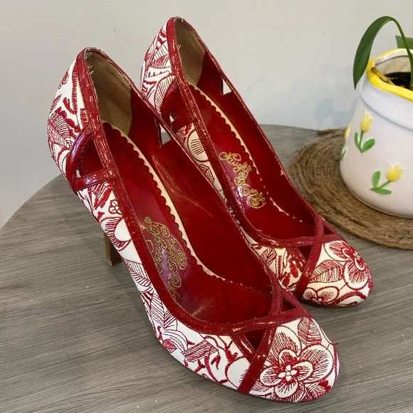 LADIES NAUGHTY MONKEY CANDYLAND HEEL - Picture 1 of 8